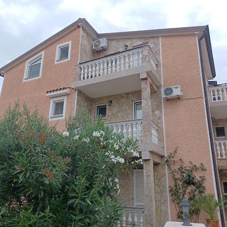 Apartments Vesna Nova Vas  المظهر الخارجي الصورة